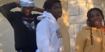 Una mamma single sorprende i bambini con una casa nuova di zecca