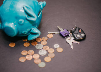 Perché non dovresti attaccare altre chiavi alla chiave di accensione del tuo veicolo