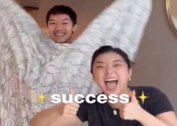 trucco cambio copripiumino in azione