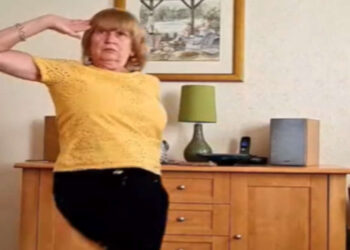 Una donna immagina come sarebbe se le erbe e le spezie potessero camminare (Video)