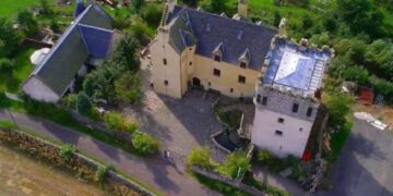 Hai mai desiderato rimanere in un castello spettrale? Ecco la tua possibilità!