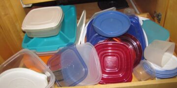 Ecco perché il tupperware in plastica rimane bagnato nella lavastoviglie