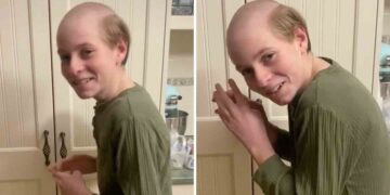 I fan dei Simpson lodano la mamma che ha permesso a suo figlio di farsi tagliare i capelli da Mr. Burns. è identico