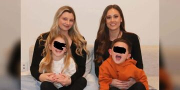 Le migliori amiche di una madre single fanno notizia quando vanno a vivere insieme per crescere i propri figli insieme