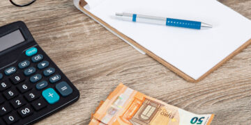 Pensione a 62 anni con 37 anni di contributi: Guida su Requisiti e Procedura