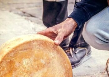 Il lancio del Maiorchino, antica tradizione siciliana, riconosciuto come patrimonio dell’umanità.