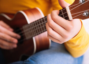 Imparare a suonare uno strumento musicale in età adulta