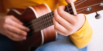 Imparare a suonare uno strumento musicale in età adulta